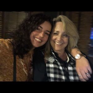 Meet your Posher, Dana